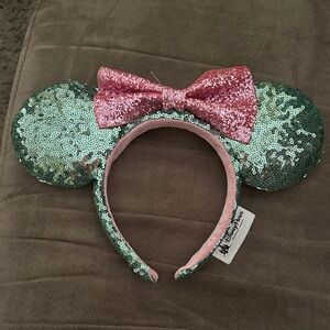 Disney‎ Green and Pink Sequin Minnie Mouse Ears